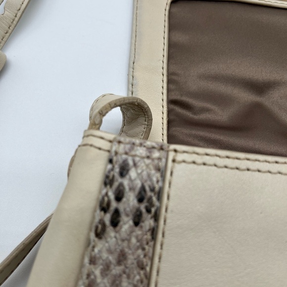 Cole Haan Cream Python Snake Turn Lock Small Crossbody Bag BLEMISH - Picture 2 of 10